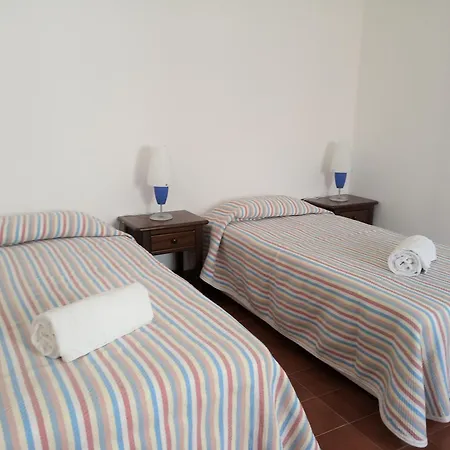 Casa Holandesa Almadena