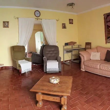 Casa Holandesa Pensión Almádena